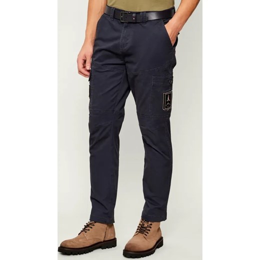 Aeronautica Militare Spodnie | Regular Fit ze sklepu Gomez Fashion Store w kategorii Spodnie męskie - zdjęcie 187574265