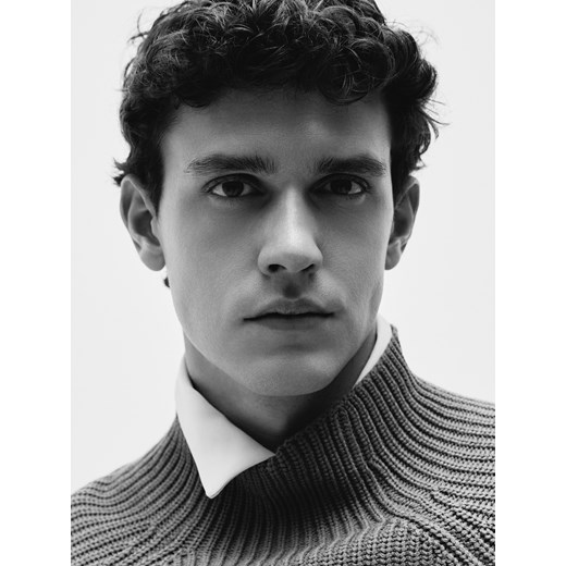 Reserved - Gładka koszula super slim fit - beżowy ze sklepu Reserved w kategorii Koszule męskie - zdjęcie 187576178