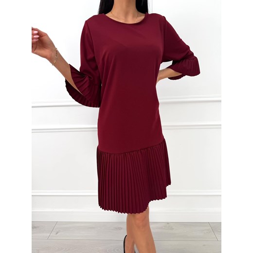 Bordowa Sukienka z Plisowanymi Wstawkami ze sklepu ModnaKiecka.pl w kategorii Sukienki - zdjęcie 187577027