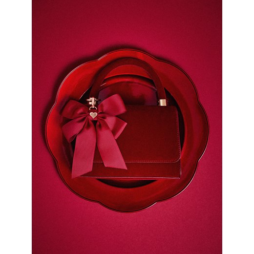 Mohito - Czerwona torebka z kokardą - czerwony ze sklepu Mohito w kategorii Kuferki - zdjęcie 187577117