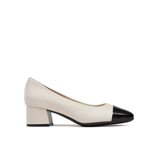 Półbuty Caprice 9-22305-20 Biały ze sklepu eobuwie.pl w kategorii Czółenka - zdjęcie 187579039