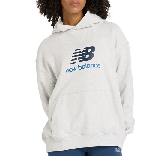 Bluza damska New Balance WT51501AHH - szara ze sklepu streetstyle24.pl w kategorii Bluzy damskie - zdjęcie 187587425