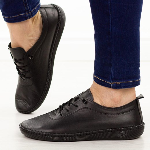 Czarne skórzane półbuty damskie T.Sokolski 2023 ze sklepu suzana.pl w kategorii Półbuty damskie - zdjęcie 187589079