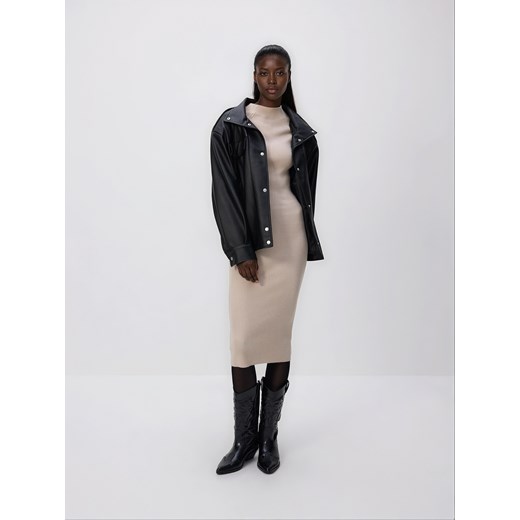 Reserved - Prążkowana sukienka z wiskozą - beżowy ze sklepu Reserved w kategorii Sukienki - zdjęcie 187595726