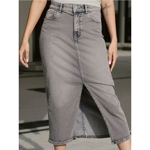 Sinsay - Jeansowa spódnica midi z rozcięciem - szary ze sklepu Sinsay w kategorii Spódnice - zdjęcie 187597516
