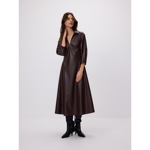 Reserved - Sukienka z imitacji skóry - brązowy ze sklepu Reserved w kategorii Sukienki - zdjęcie 187599727