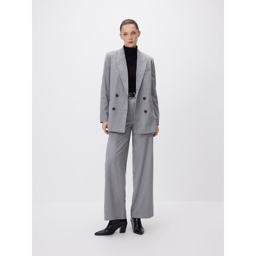 Reserved - Dwurzędowa marynarka w jodełkę - ciemnoszary ze sklepu Reserved w kategorii Marynarki damskie - zdjęcie 187608048