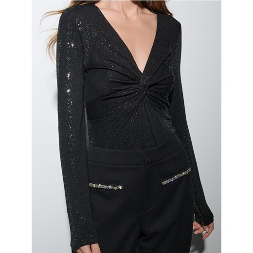 Sinsay - Wiskozowe body z marszczeniem - czarny ze sklepu Sinsay w kategorii Bluzki damskie - zdjęcie 187610106