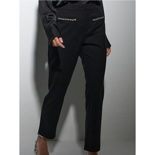 Sinsay - Spodnie z biżuteryjnymi elementami - czarny ze sklepu Sinsay w kategorii Spodnie damskie - zdjęcie 187610129
