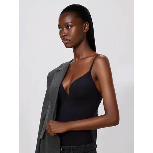 Reserved - Body z miseczkami push up - czarny ze sklepu Reserved w kategorii Body damskie - zdjęcie 187612415