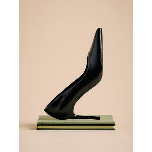 Reserved - Czółenka na szpilce - czarny ze sklepu Reserved w kategorii Czółenka - zdjęcie 187614296