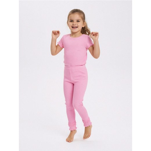Sinsay - Prążkowane legginsy z falbankami - różowy ze sklepu Sinsay w kategorii Spodnie dziewczęce - zdjęcie 187615438