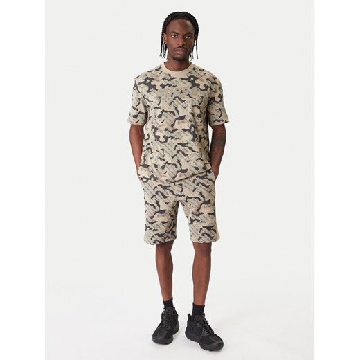 Guess T-Shirt Z6RI05 I3Z14 Beżowy Regular Fit ze sklepu MODIVO w kategorii T-shirty męskie - zdjęcie 187620618