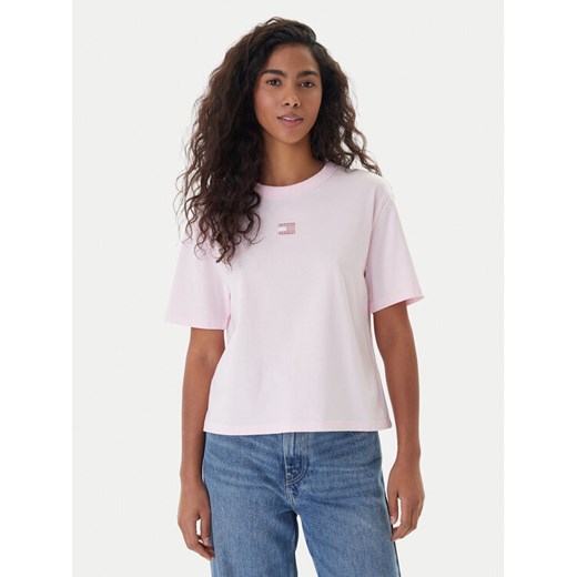 Tommy Jeans T-Shirt Badge DW0DW22202 Różowy Boxy Fit ze sklepu MODIVO w kategorii Bluzki damskie - zdjęcie 187622715