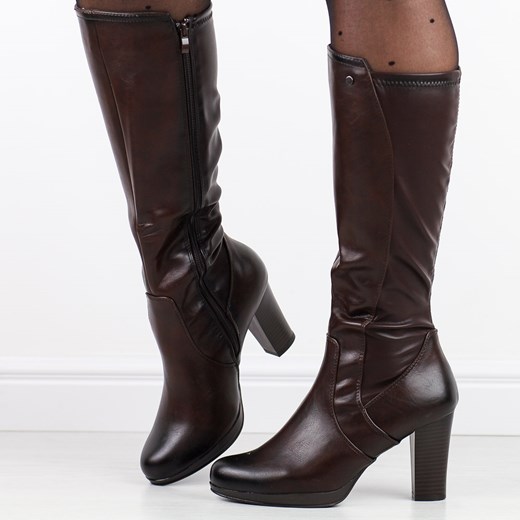 Brązowe kozaki damskie na słupku M.Daszyński Sa90-32 ze sklepu suzana.pl w kategorii Kozaki damskie - zdjęcie 187623076