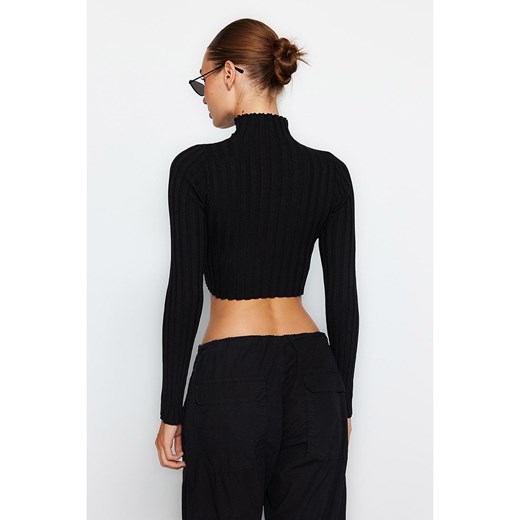 trendyol Sweter w kolorze czarnym Trendyol M wyprzedaż Limango Polska