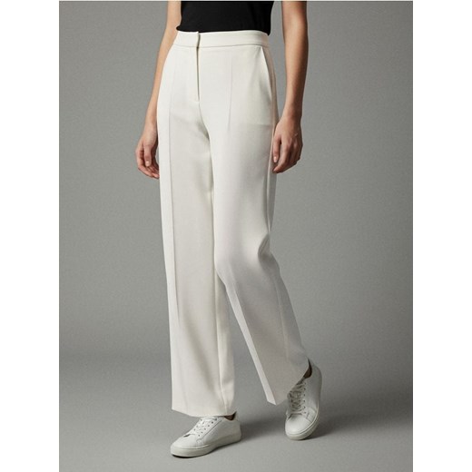 Sinsay - Spodnie wide leg z ozdobnymi przeszyciami - kremowy ze sklepu Sinsay w kategorii Spodnie damskie - zdjęcie 187630515