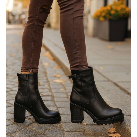 Czarne botki zimowe na grubym obcasie /E8-1 18558 G388/ ze sklepu Pantofelek24.pl w kategorii Botki - zdjęcie 187630849