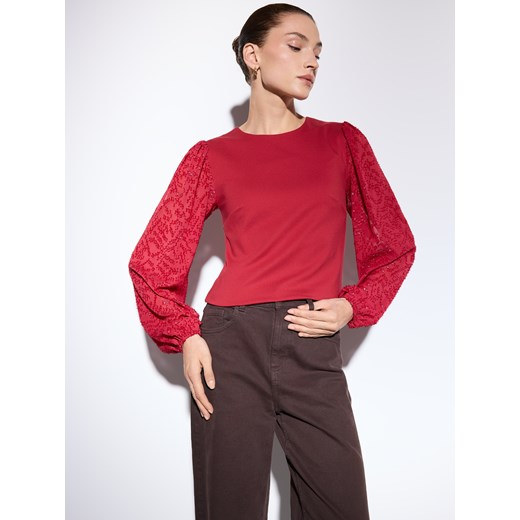 Mohito - Czerwona bluzka z ozdobnymi rękawami - czerwony ze sklepu Mohito w kategorii Bluzki damskie - zdjęcie 187631529