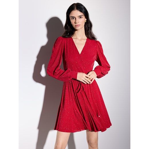 Mohito - Czerwona sukienka mini z metalizowaną nitką - czerwony ze sklepu Mohito w kategorii Sukienki - zdjęcie 187631535