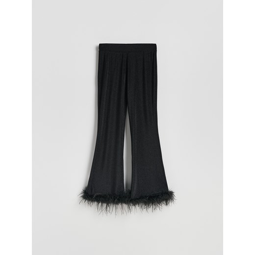 Reserved - Spodnie z piórami - czarny ze sklepu Reserved w kategorii Spodnie damskie - zdjęcie 187631856