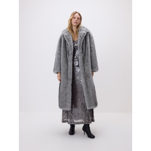 Reserved - Płaszcz z imitacji futra - jasnoszary ze sklepu Reserved w kategorii Futra damskie - zdjęcie 187634157