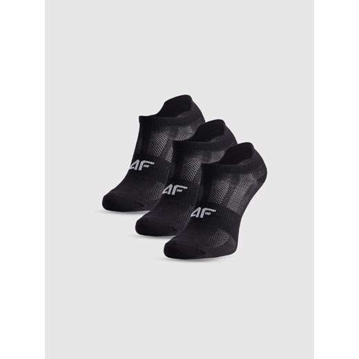 Chłopięce skarpetki treningowe (3-pack) 4F 4FJWMM00UFSOM261 - czarne ze sklepu Sportstylestory.com w kategorii Skarpetki dziecięce - zdjęcie 187642185