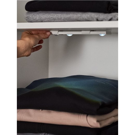 Sinsay - Lampka z czujnikiem ruchu - biały ze sklepu Sinsay w kategorii Oświetlenie led - zdjęcie 187646077