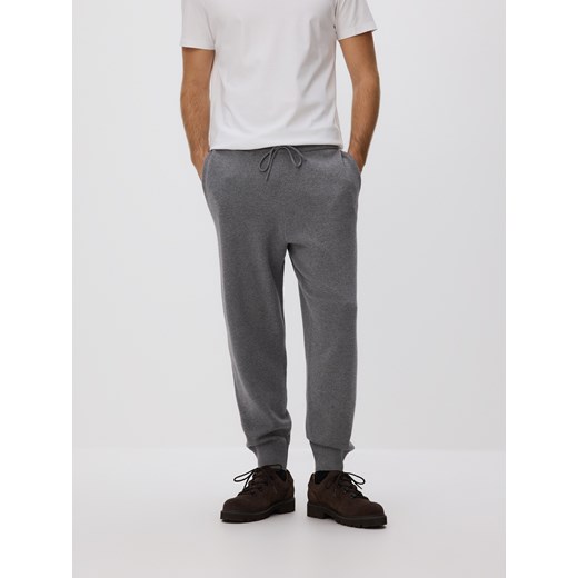 Reserved - Spodnie dresowe z wiskozą - szary ze sklepu Reserved w kategorii Spodnie męskie - zdjęcie 187647219