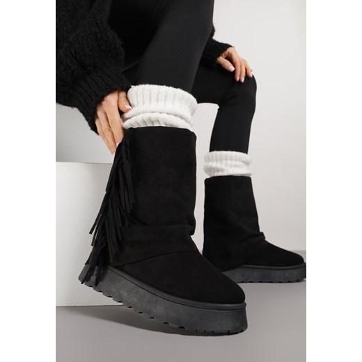 Czarne Botki w Stylu Śniegowców z Frędzlami i Cholewką Imitującą Nogawkę Sierafera ze sklepu born2be.pl w kategorii Śniegowce damskie - zdjęcie 187648097