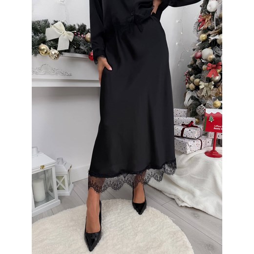 Czarna Satynowa Spódnica z Koronką ze sklepu ModnaKiecka.pl w kategorii Spódnice - zdjęcie 187651905