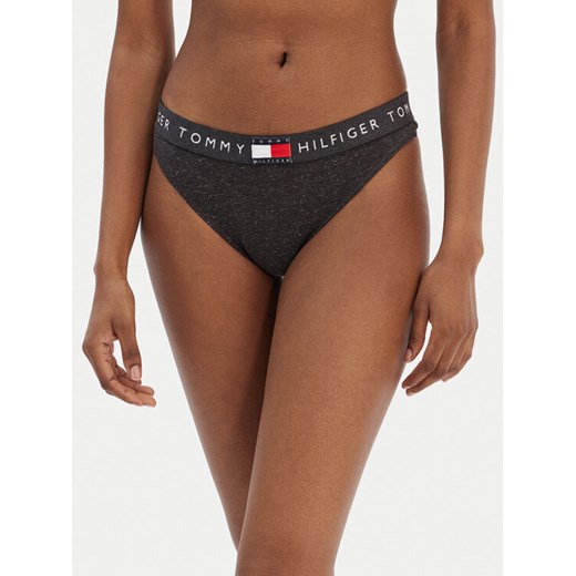 Tommy Hilfiger Stringi UW0UW06227 Szary ze sklepu MODIVO w kategorii Majtki damskie - zdjęcie 187653219
