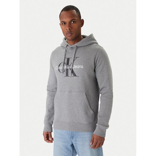Calvin Klein Jeans Bluza J30J320934 Szary Regular Fit ze sklepu MODIVO w kategorii Bluzy męskie - zdjęcie 187662915