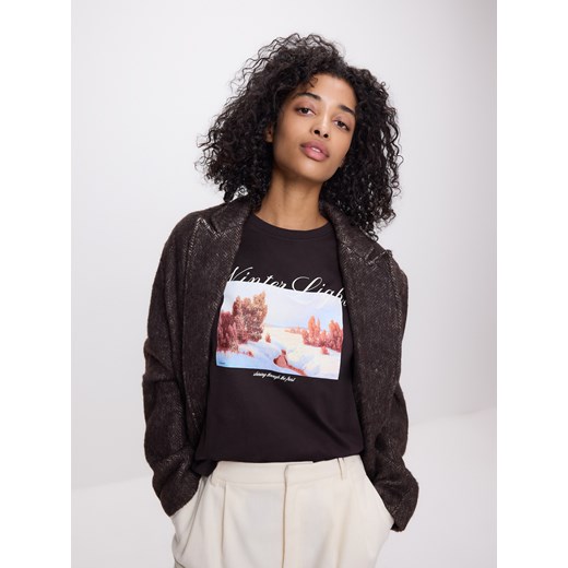 Reserved - Bawełniany t-shirt z nadrukiem - ciemnobrązowy ze sklepu Reserved w kategorii Bluzki damskie - zdjęcie 187666096