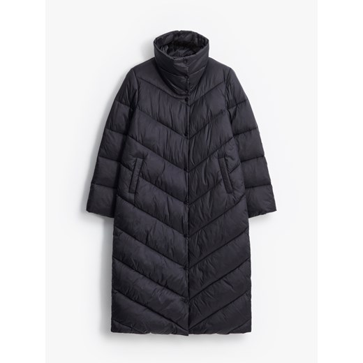 Mohito - Długi pikowany płaszcz - czarny ze sklepu Mohito w kategorii Płaszcze damskie - zdjęcie 187667315
