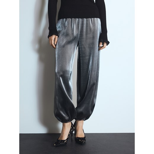 Reserved - Spodnie z wiskozą - szary ze sklepu Reserved w kategorii Spodnie damskie - zdjęcie 187667449