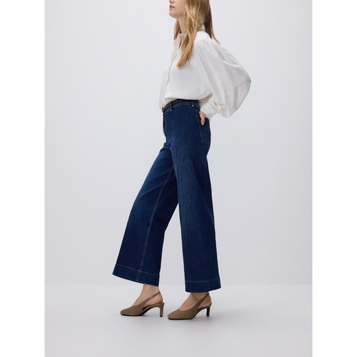 Reserved - Jeansy z paskiem - niebieski ze sklepu Reserved w kategorii Jeansy damskie - zdjęcie 187669678