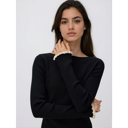 Reserved - Sweter z ozdobnym wykończeniem - czarny ze sklepu Reserved w kategorii Bluzki damskie - zdjęcie 187683826