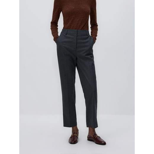 Reserved - Spodnie cygaretki - szary ze sklepu Reserved w kategorii Spodnie damskie - zdjęcie 187684295