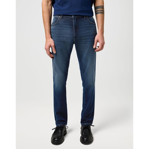MESKIE SPODNIE WRANGLER RIVER FOG 112370922 ze sklepu YouNeedit.pl w kategorii Jeansy męskie - zdjęcie 187691025