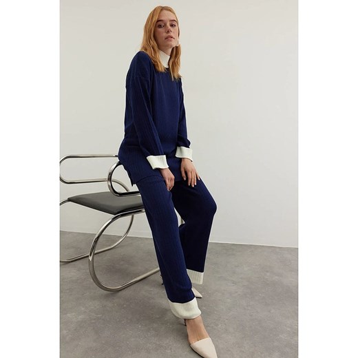 trendyol 2-częściowy zestaw w kolorze granatowym ze sklepu Limango Polska w kategorii Swetry damskie - zdjęcie 187693719