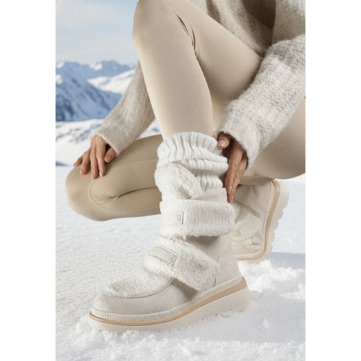 Beżowe Botki Śniegowce na Grubej Podeszwie Ozdobione Szerokimi Rzepami Amerria ze sklepu born2be.pl w kategorii Botki - zdjęcie 187696566
