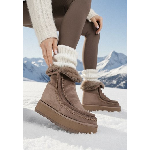 Ciemnobeżowe Śniegowce z Przeszyciami Oliwedea ze sklepu born2be.pl w kategorii Śniegowce damskie - zdjęcie 187696569