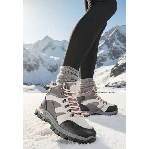 Szare Buty Trekkingowe Trapery Vices Ozdobione Przeszyciami Narrive ze sklepu born2be.pl w kategorii Workery damskie - zdjęcie 187696686