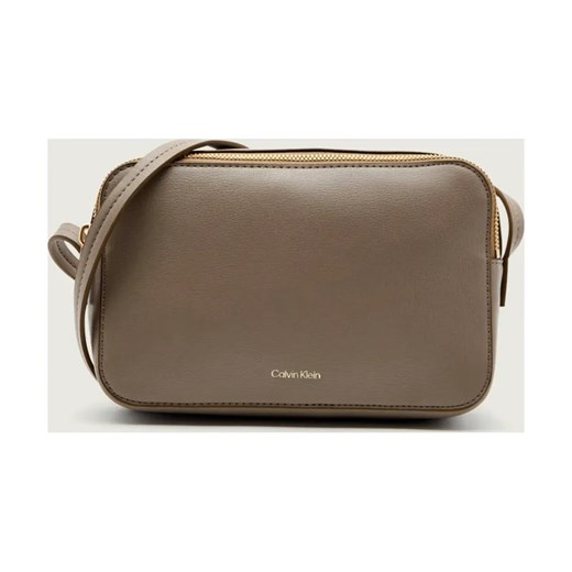Calvin Klein Listonoszka ze sklepu Gomez Fashion Store w kategorii Listonoszki - zdjęcie 187696805