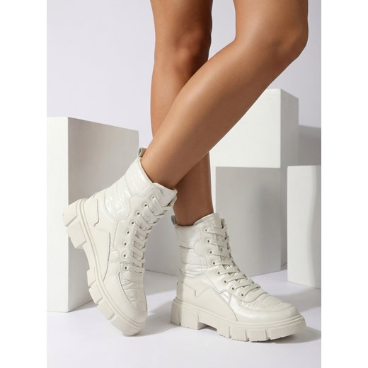 Calista Obuwie Damskie Modne Płaskie Botki Kremowe ze sklepu royalfashion.pl w kategorii Workery damskie - zdjęcie 187699139