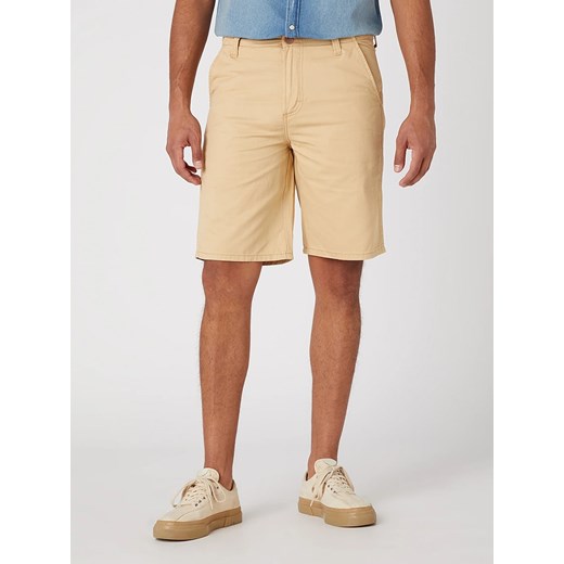 Wrangler Szorty w kolorze beżowym ze sklepu Limango Polska w kategorii Spodenki męskie - zdjęcie 187715009
