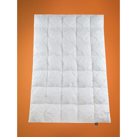 Häussling Bettwaren Całoroczna kołdra puchowa &quot;Hygge&quot; w kolorze białym ze sklepu Limango Polska w kategorii Tekstylia - zdjęcie 187735125