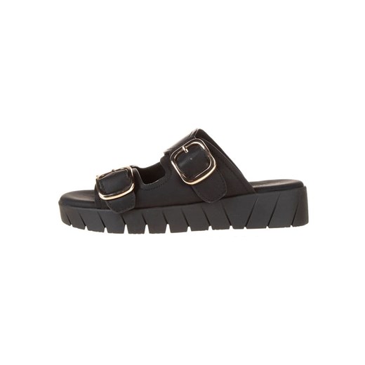 s.Oliver Klapki w kolorze czarnym ze sklepu Limango Polska w kategorii Klapki damskie - zdjęcie 187743109