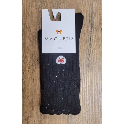 Ciepłe skarpetki damskie w prążek serduszka CO5025 czarne, Kolor czarny, Rozmiar uniwersalny, Magnetis ze sklepu Primodo w kategorii Skarpetki damskie - zdjęcie 187781346